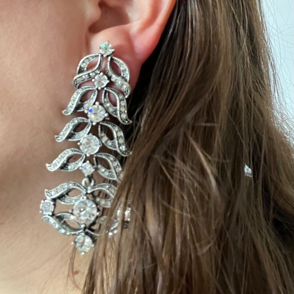 Super chic Lulu Frost Drop Rhinestone Earrings with Lever Backs